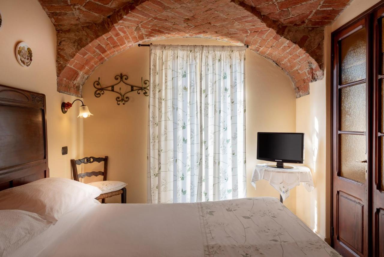 Agriturismo San Martino Clavesana Exterior photo