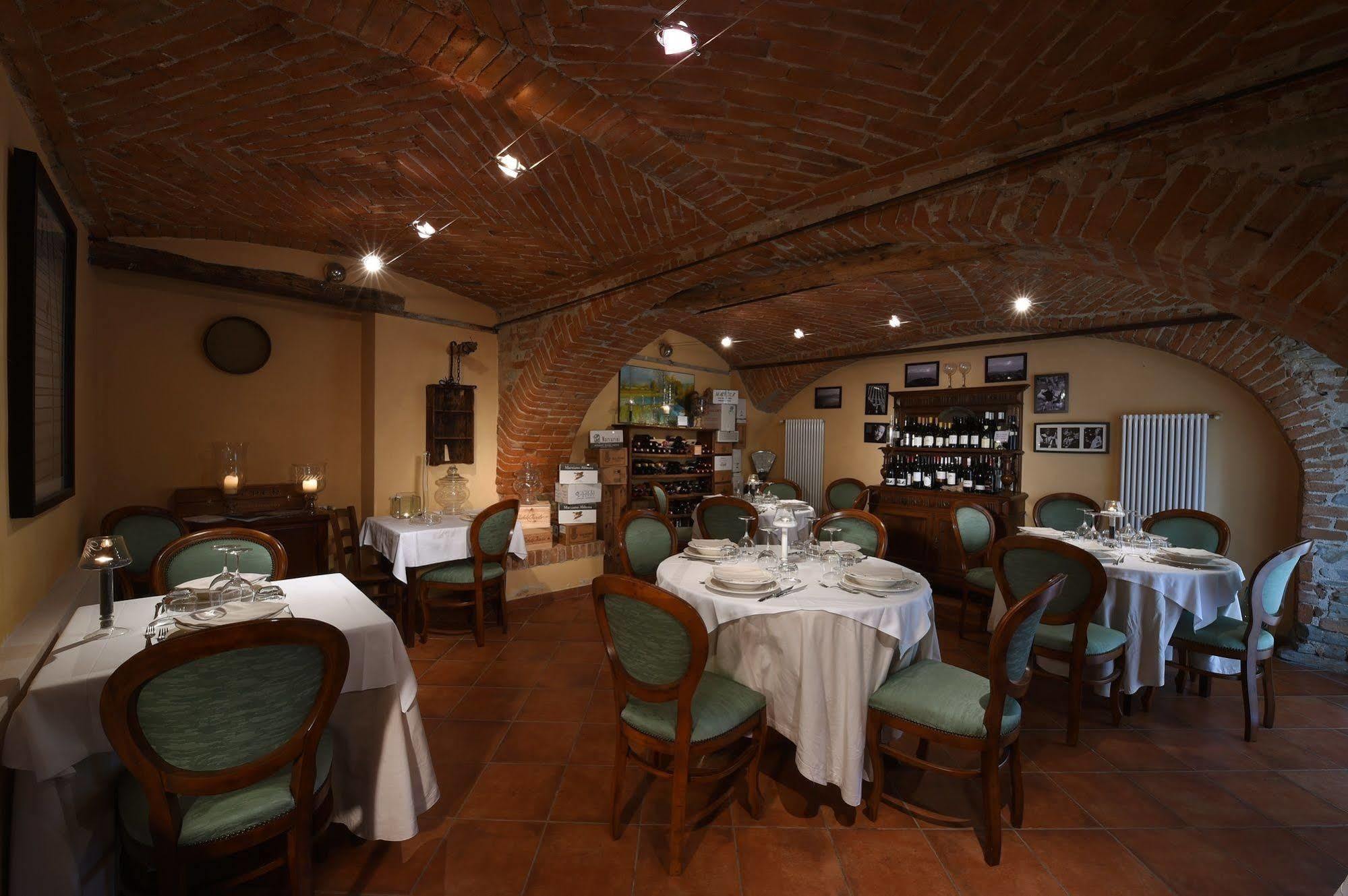 Agriturismo San Martino Clavesana Exterior photo